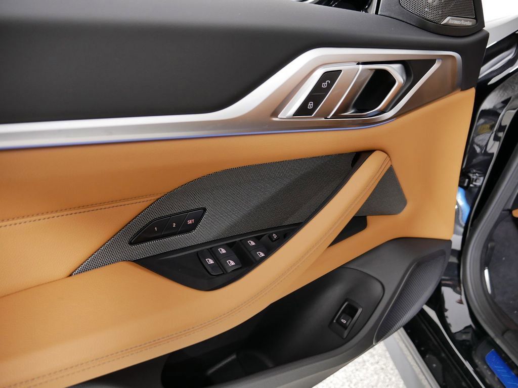 Thumbnail: 2025 BMW i4 - 27