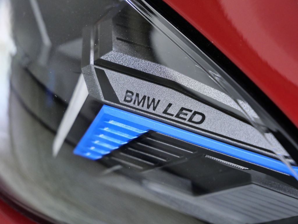 Thumbnail: 2025 BMW i4 - 6