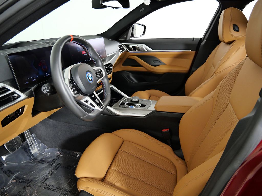 Thumbnail: 2025 BMW i4 - 39