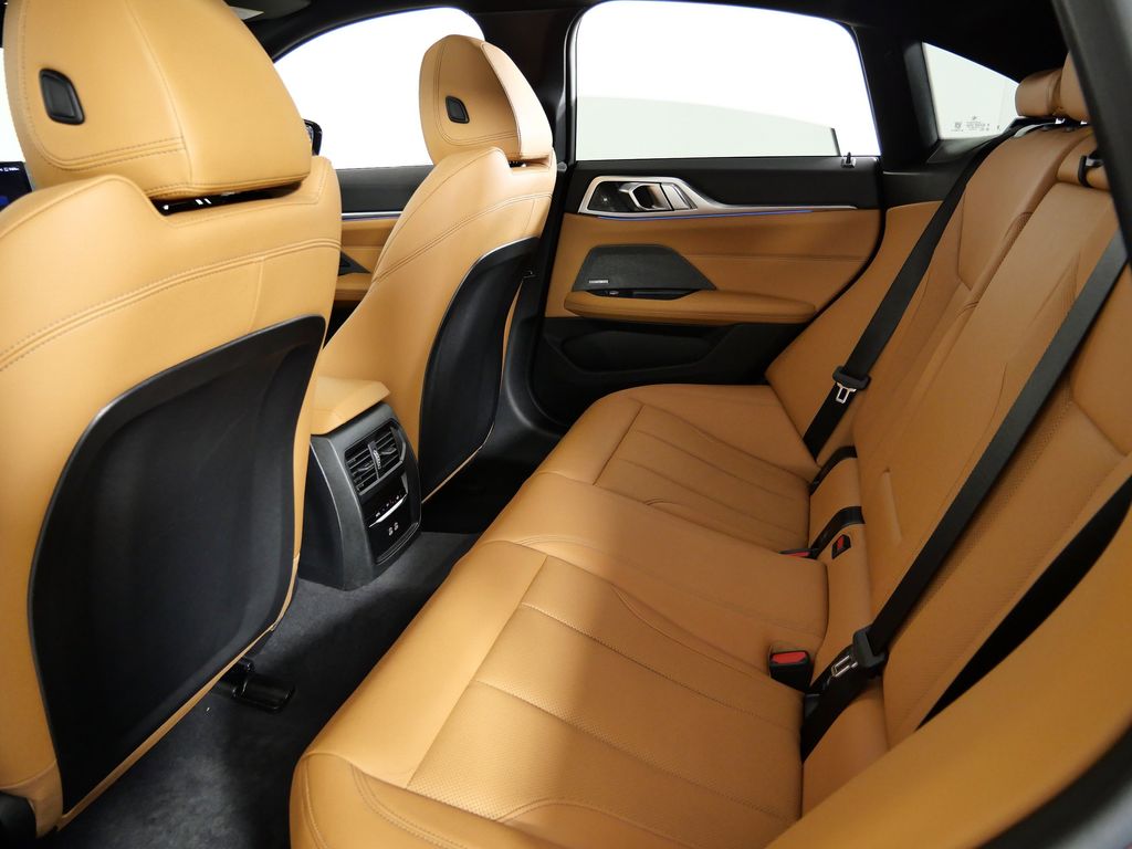 Thumbnail: 2025 BMW i4 - 36