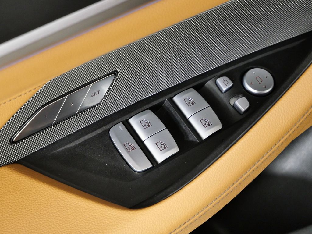 Thumbnail: 2025 BMW i4 - 41