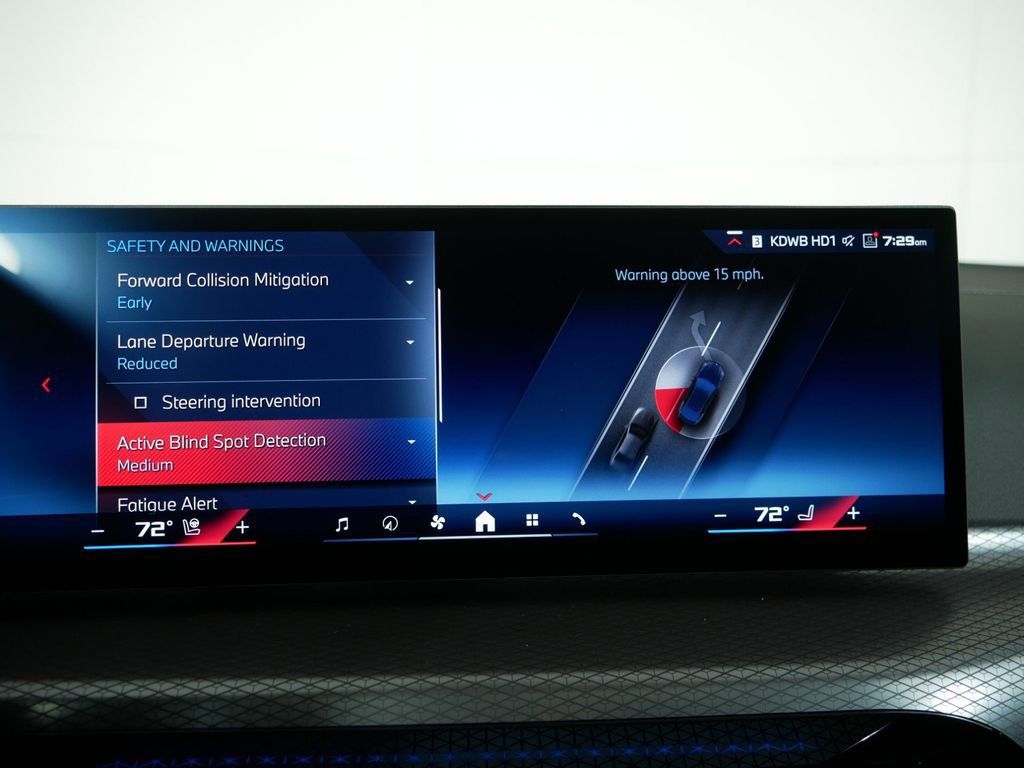 Thumbnail: 2025 BMW i4 - 47