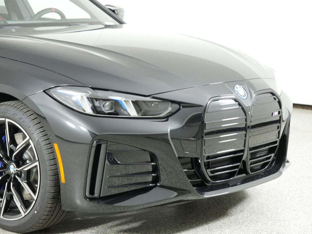 Thumbnail: 2025 BMW i4 - 18