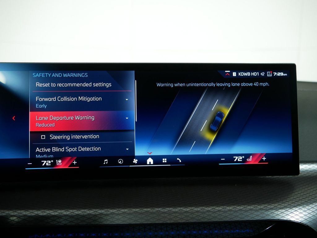 Thumbnail: 2025 BMW i4 - 46