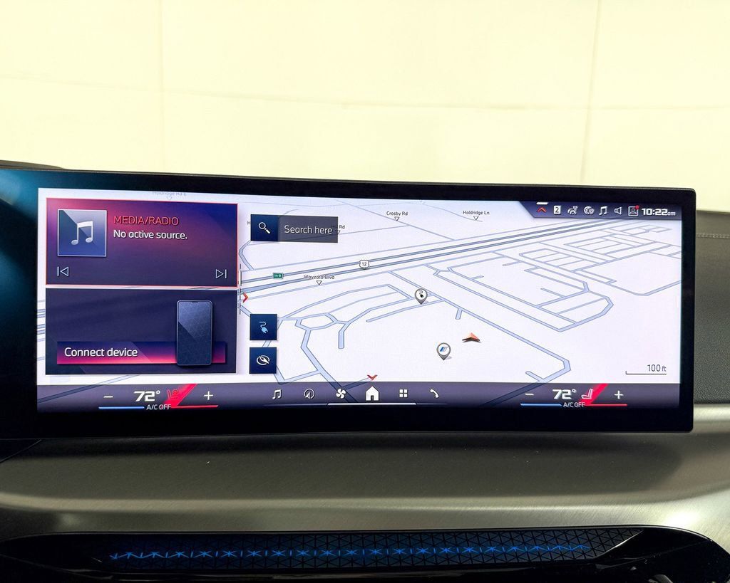 Thumbnail: 2025 BMW i4 - 13