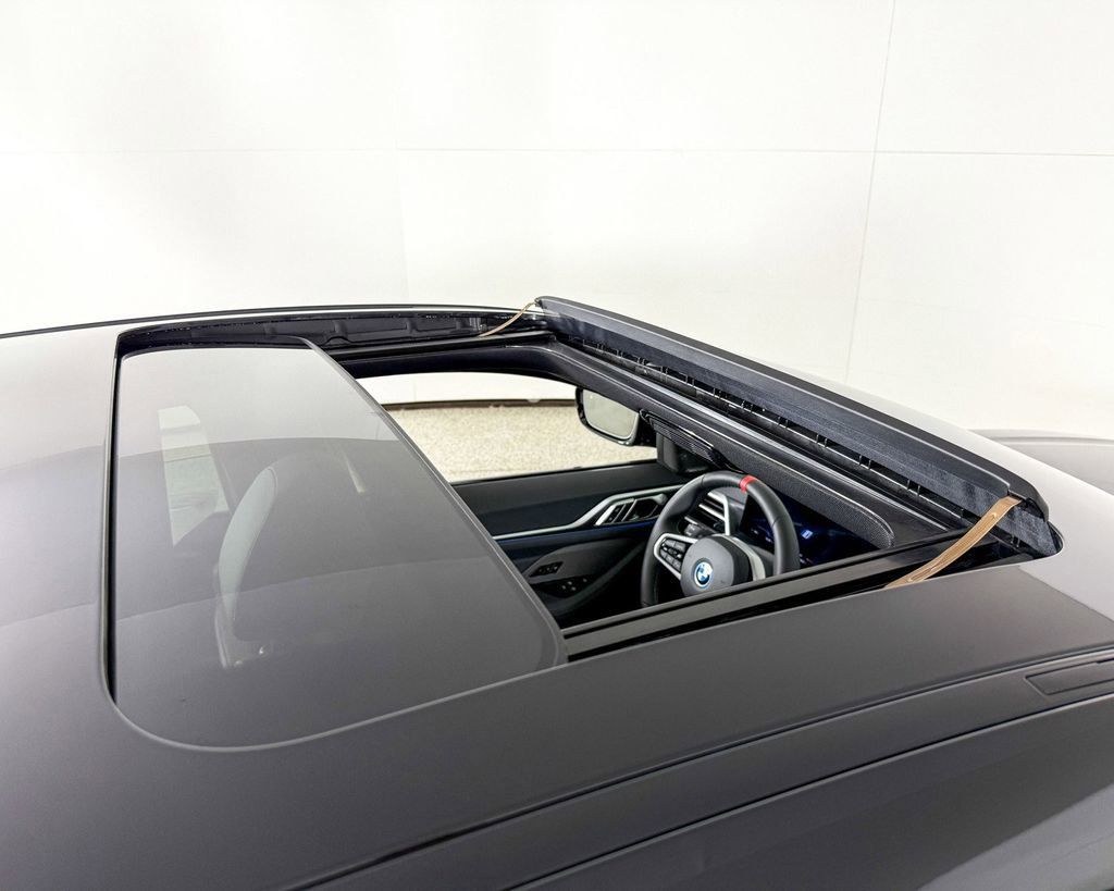 Thumbnail: 2025 BMW i4 - 28
