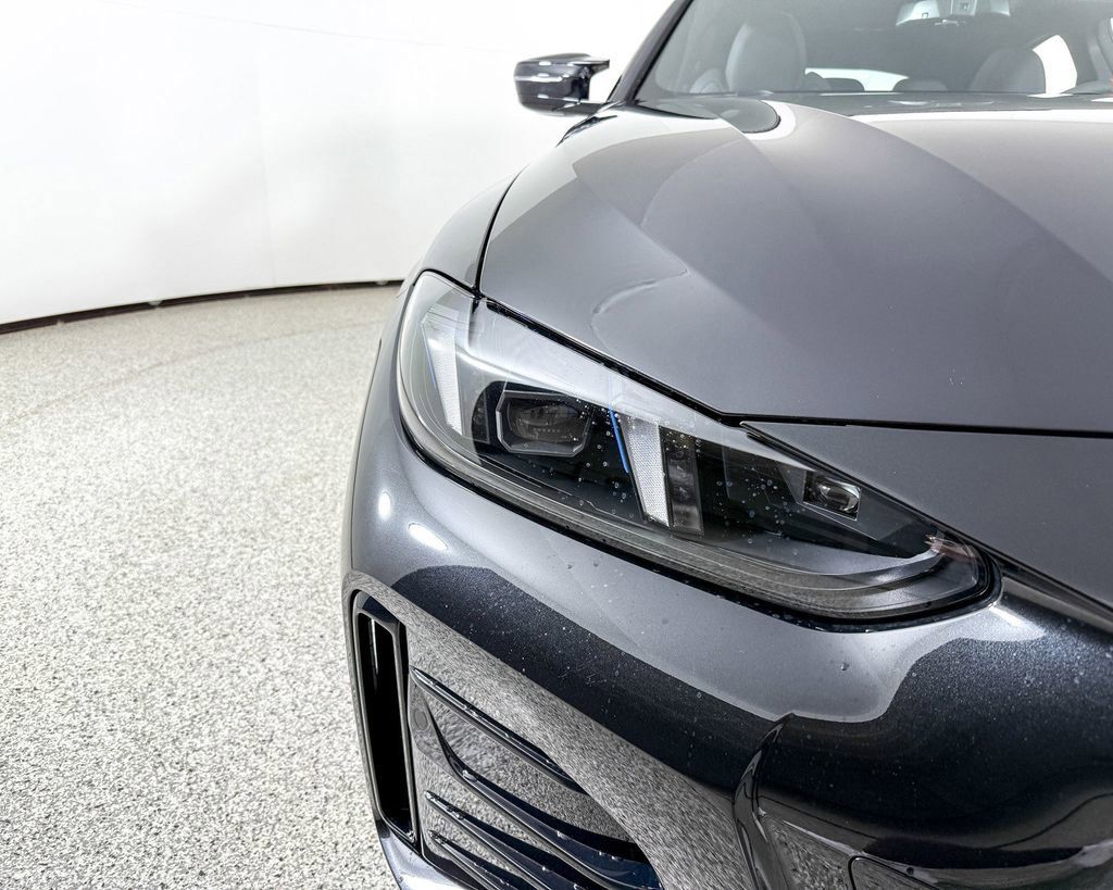 Thumbnail: 2025 BMW i4 - 7