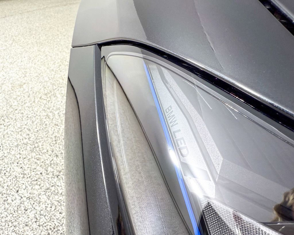 Thumbnail: 2025 BMW i4 - 22