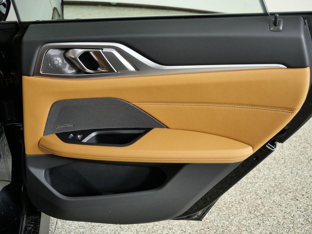 Thumbnail: 2025 BMW i4 - 31