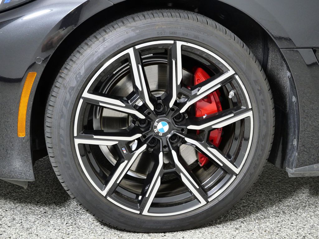 Thumbnail: 2025 BMW i4 - 26