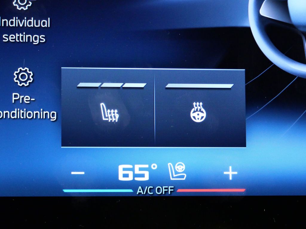 Thumbnail: 2025 BMW i4 - 48