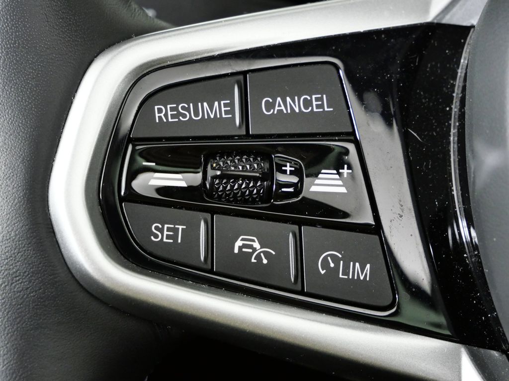 Thumbnail: 2025 BMW i4 - 44