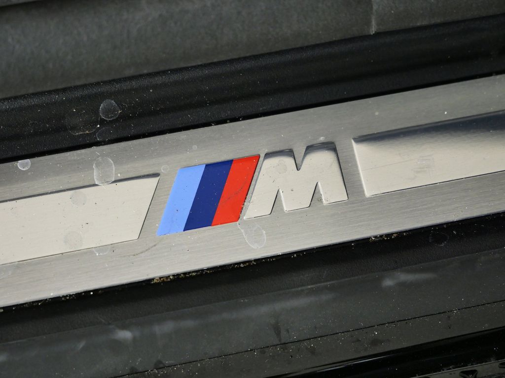 Thumbnail: 2025 BMW i4 - 16