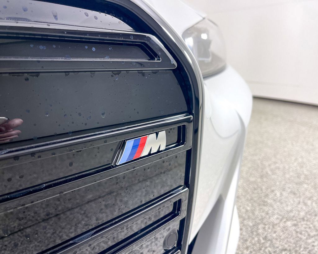 Thumbnail: 2025 BMW i4 - 22