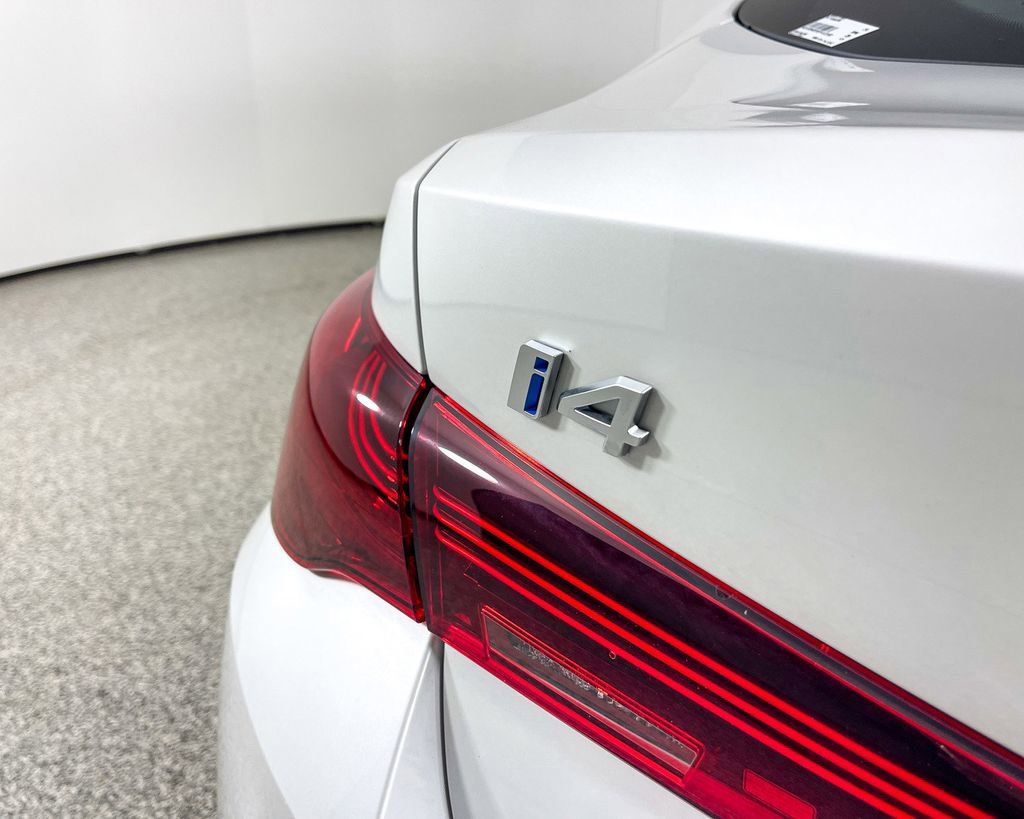 Thumbnail: 2025 BMW i4 - 24