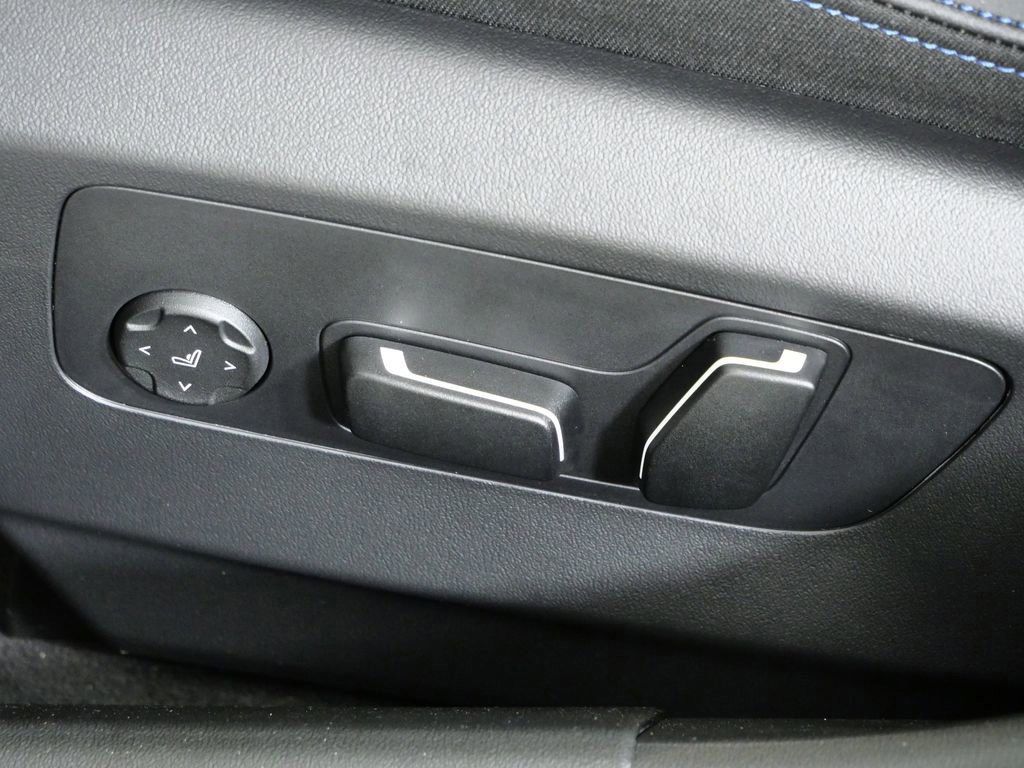 Thumbnail: 2026 BMW i5 - 40