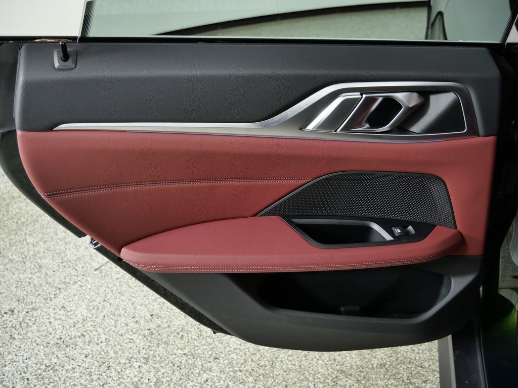 Thumbnail: 2023 BMW i4 - 32