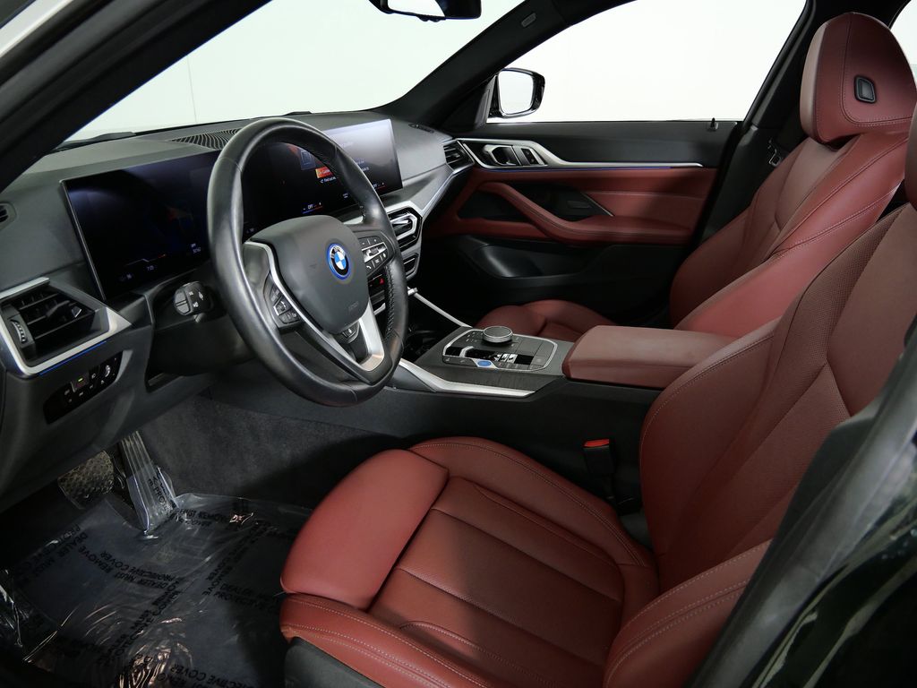 Thumbnail: 2023 BMW i4 - 36