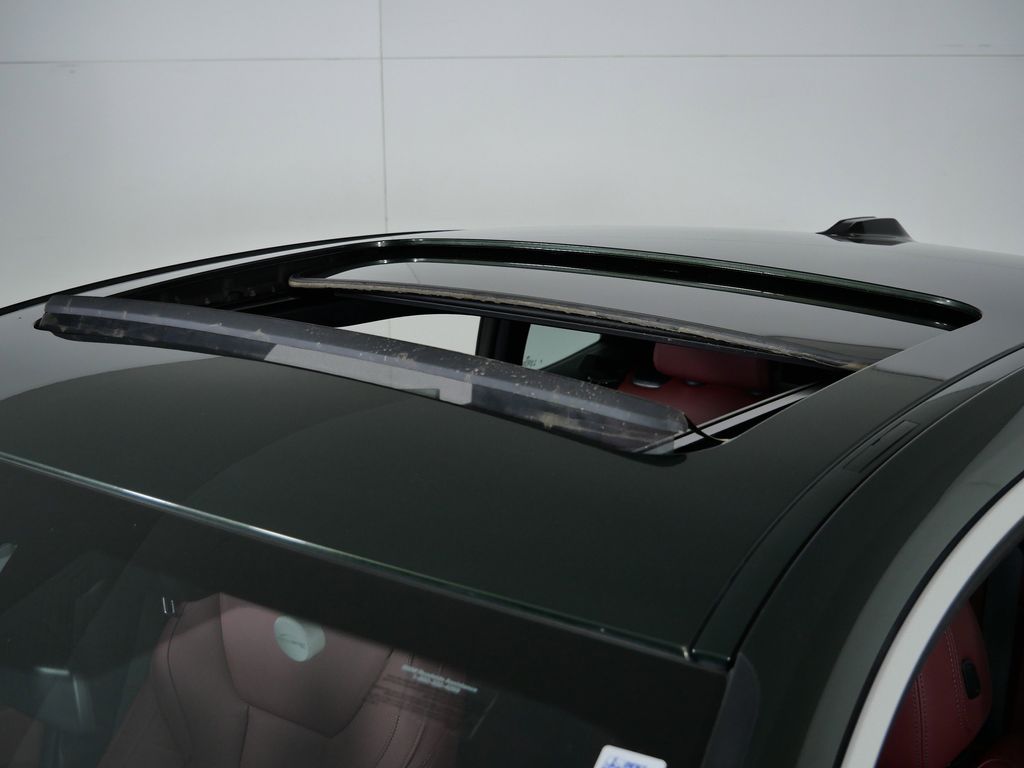 Thumbnail: 2023 BMW i4 - 25