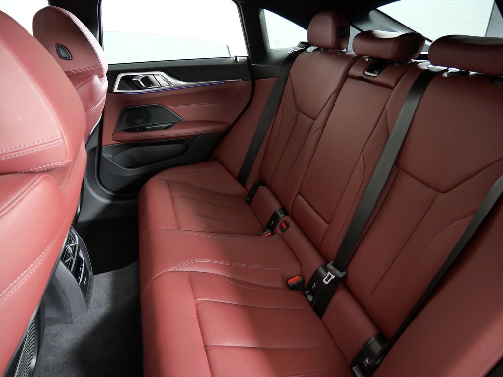 Thumbnail: 2023 BMW i4 - 34