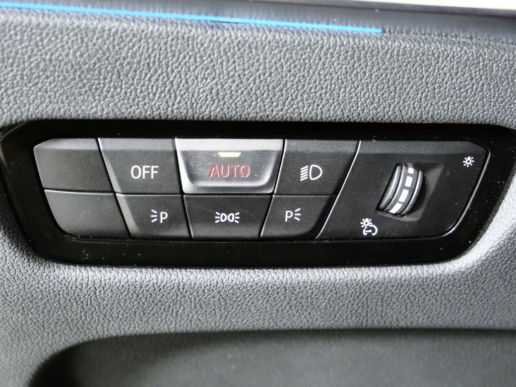 Thumbnail: 2023 BMW i4 - 42