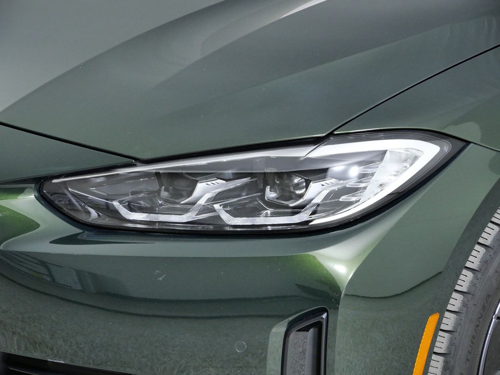 Thumbnail: 2023 BMW i4 - 16