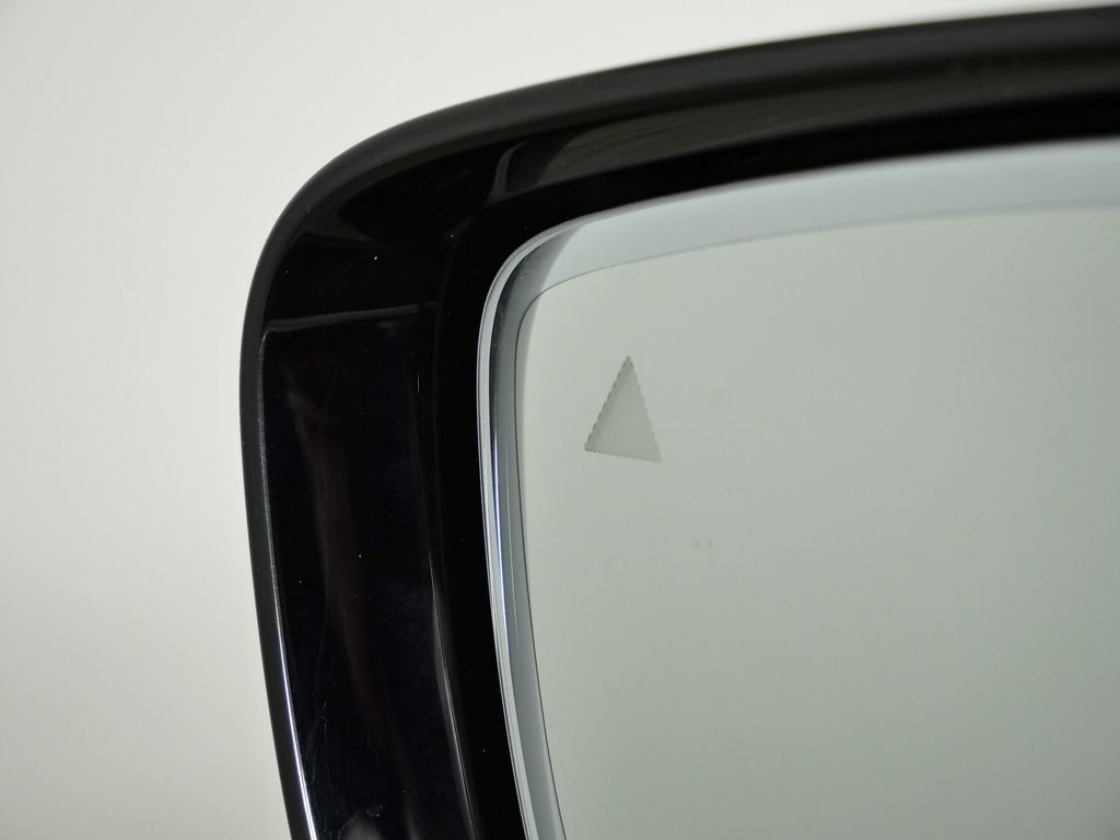 Thumbnail: 2023 BMW i4 - 40