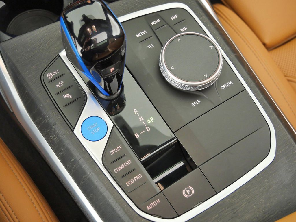 Thumbnail: 2023 BMW i4 - 13