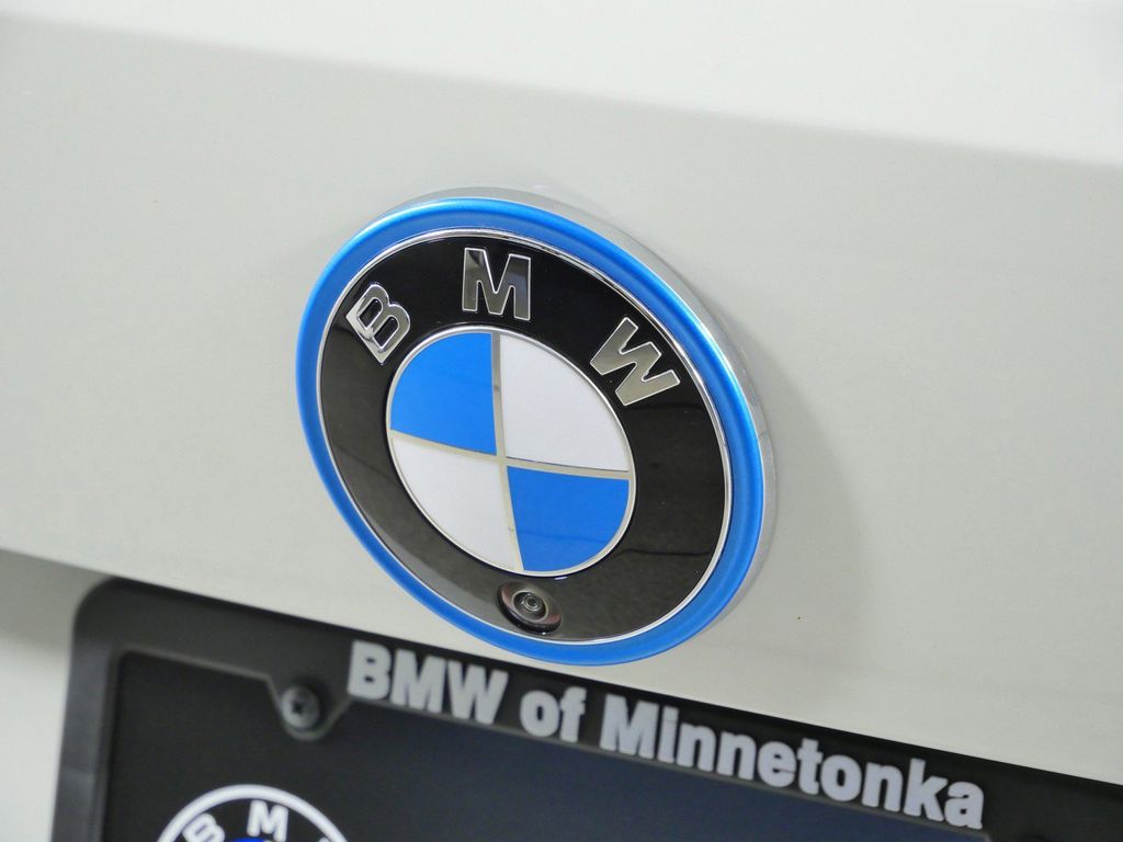 Thumbnail: 2023 BMW i4 - 22