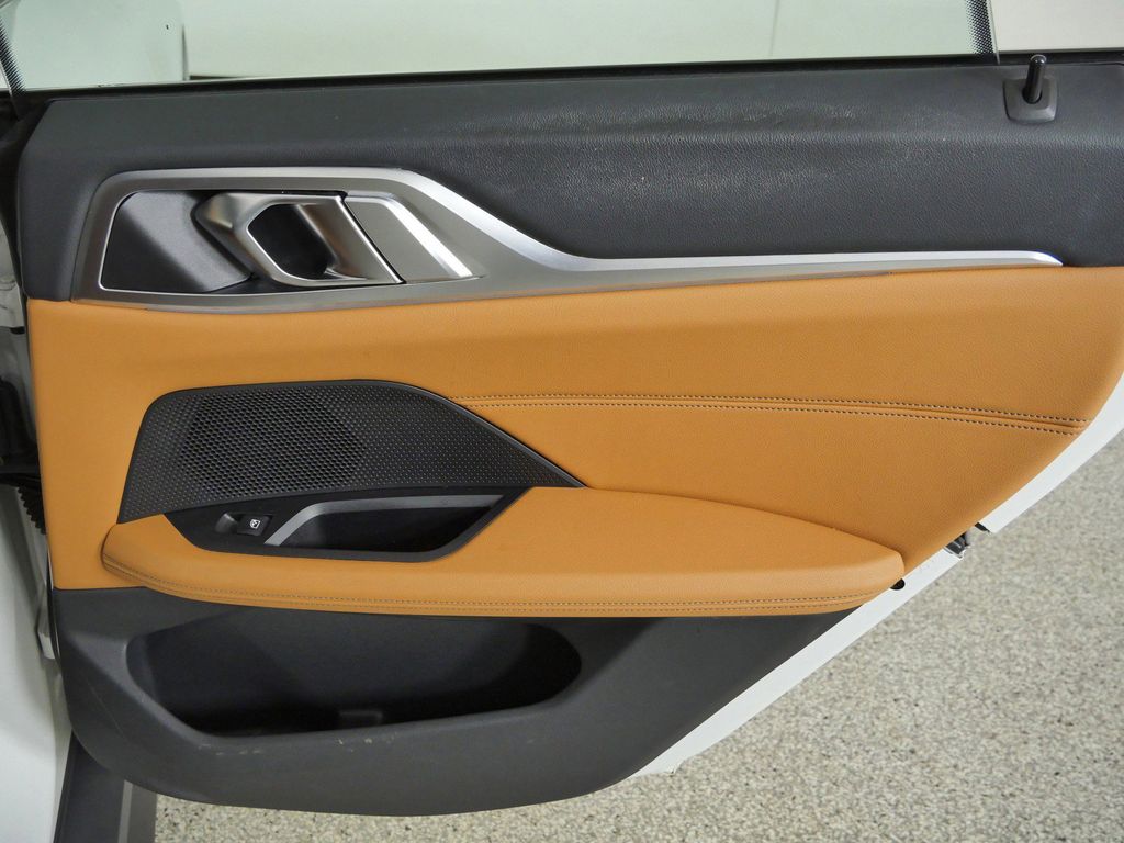 Thumbnail: 2023 BMW i4 - 32