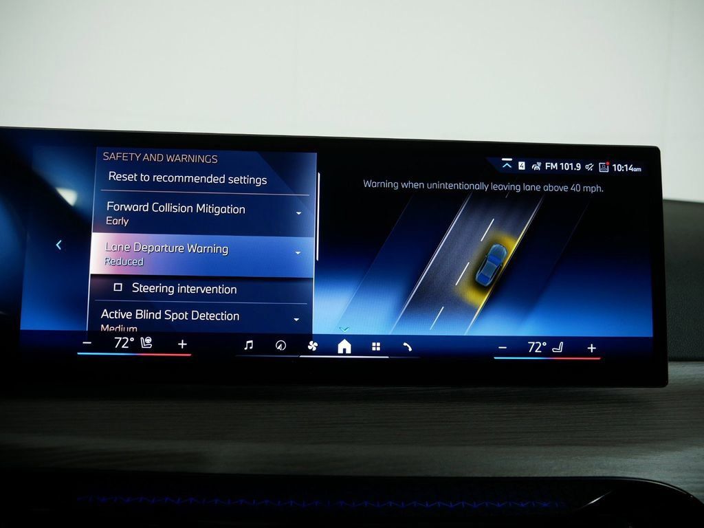 Thumbnail: 2025 BMW i4 - 45