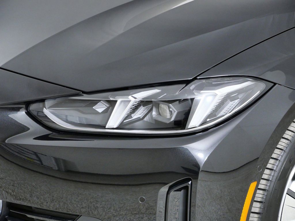 Thumbnail: 2026 BMW i4 - 19