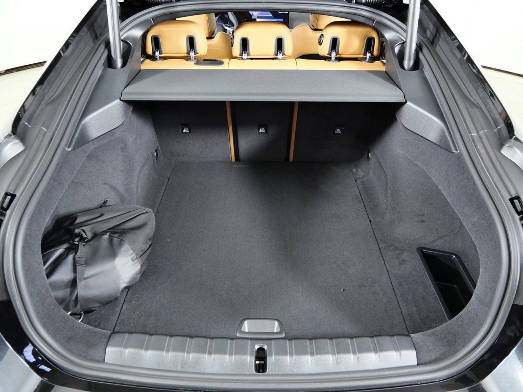 Thumbnail: 2026 BMW i4 - 16