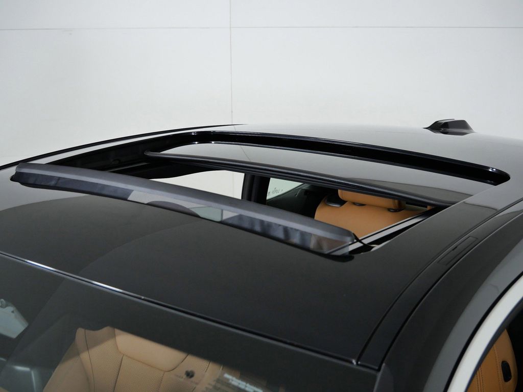 Thumbnail: 2026 BMW i4 - 27