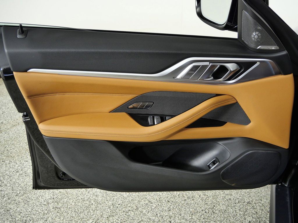 Thumbnail: 2026 BMW i4 - 35
