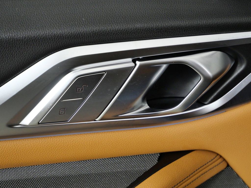 Thumbnail: 2026 BMW i4 - 39