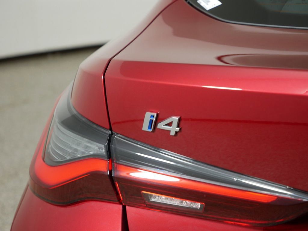 Thumbnail: 2025 BMW i4 - 23