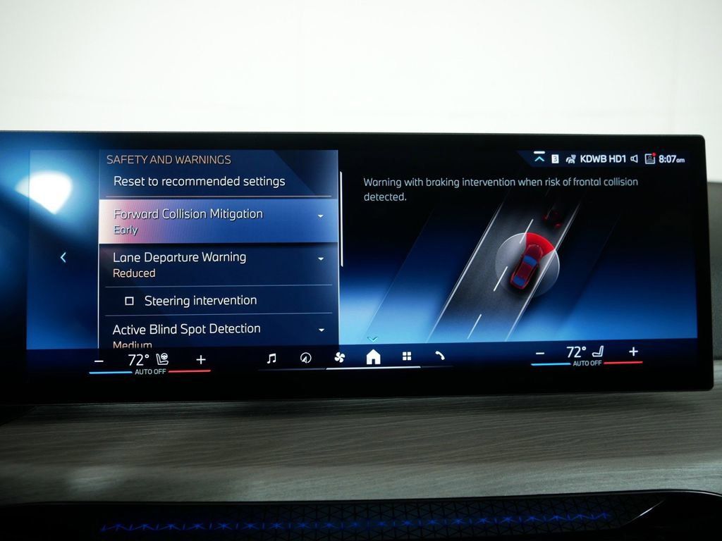 Thumbnail: 2025 BMW i4 - 47