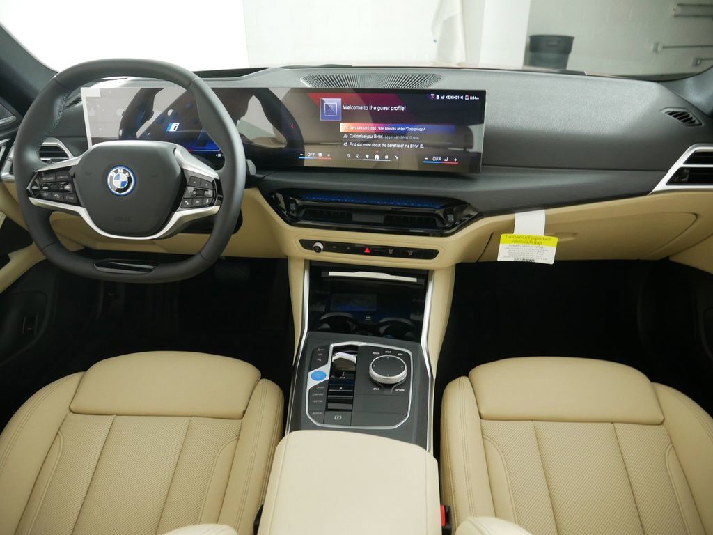 Thumbnail: 2025 BMW i4 - 2