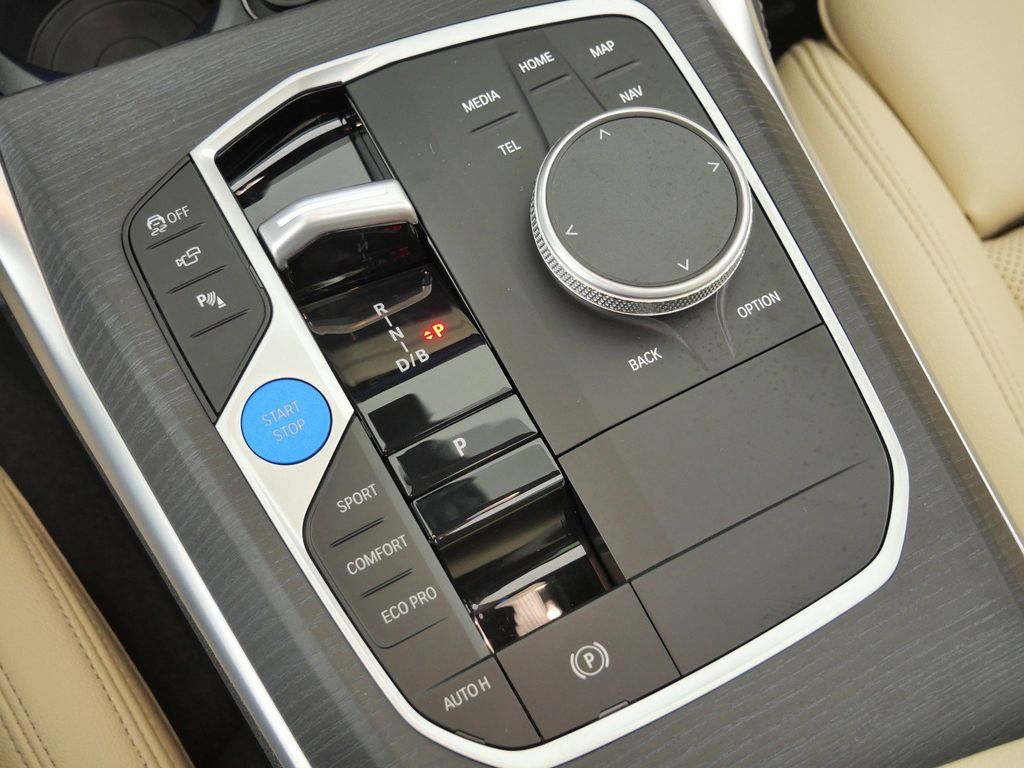 Thumbnail: 2026 BMW i4 - 51