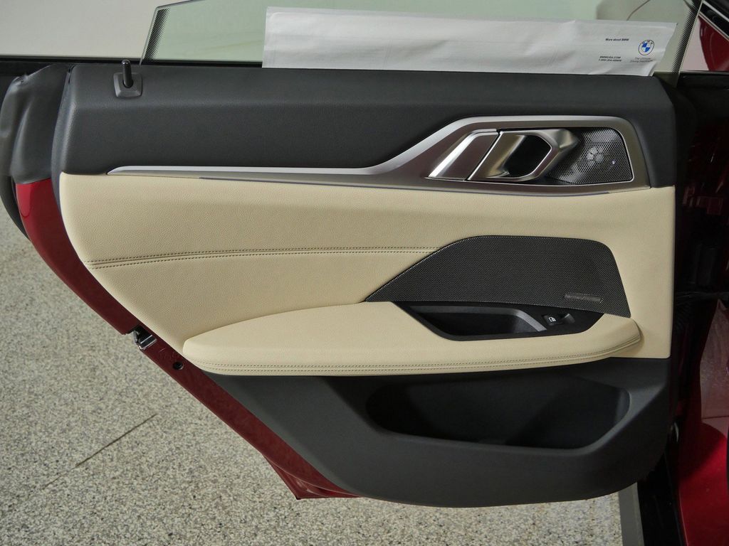 Thumbnail: 2026 BMW i4 - 35