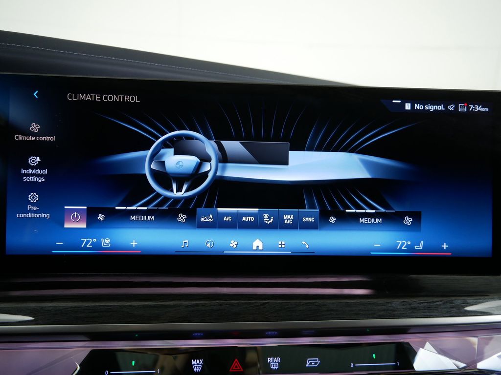 Thumbnail: 2023 BMW i7 - 43