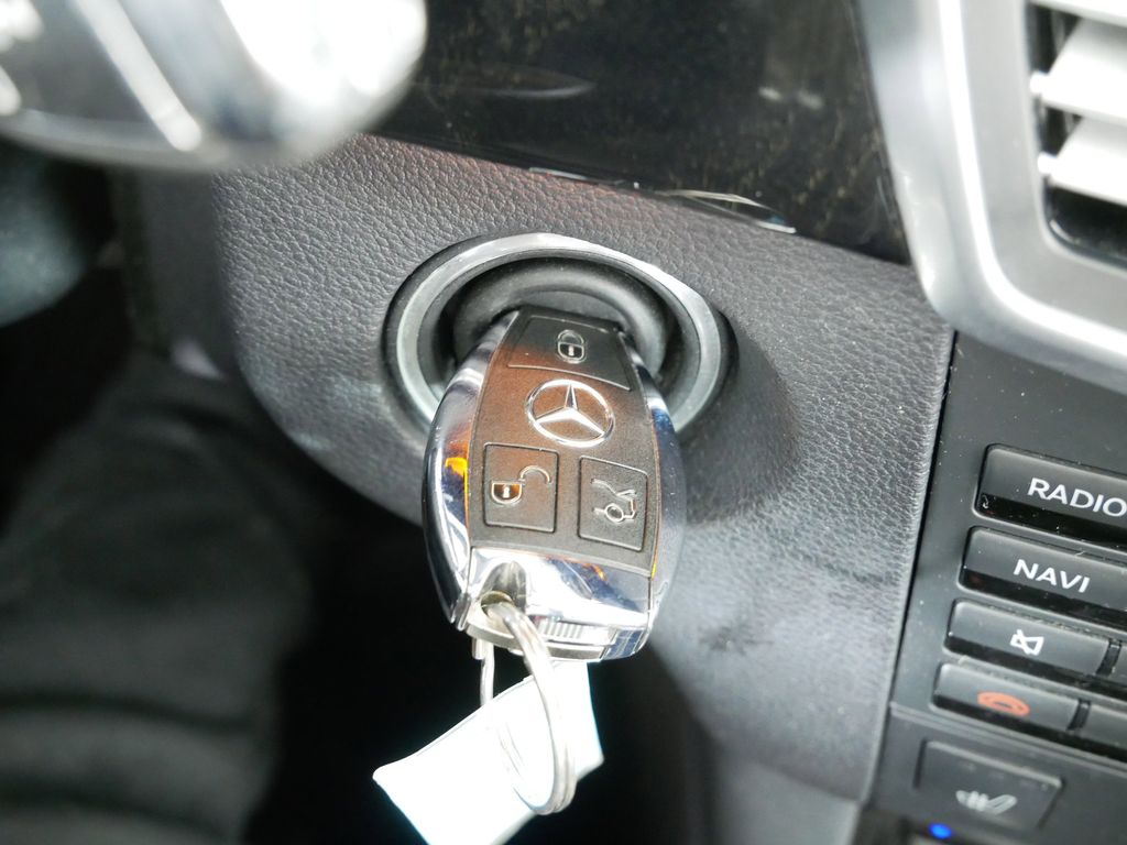 2012 Mercedes-Benz E-Class E 350 52