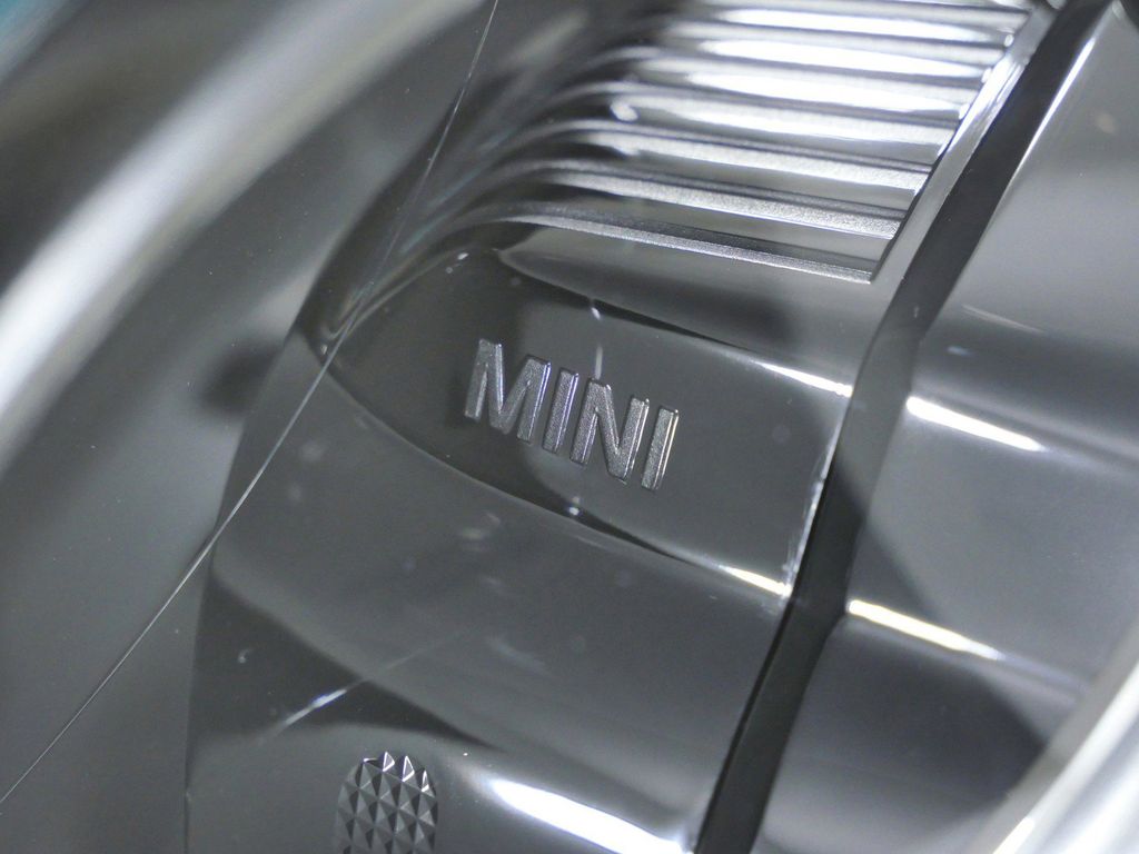 Thumbnail: 2024 MINI Cooper - 17