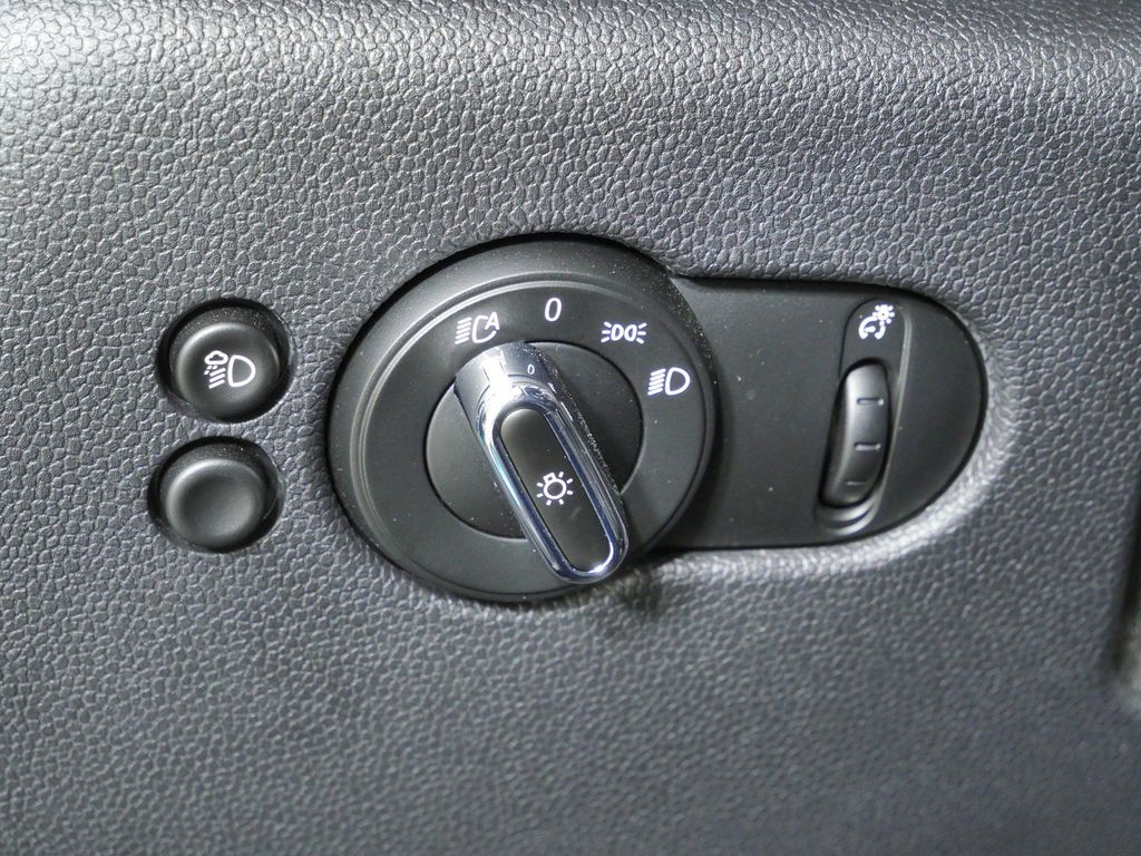 Thumbnail: 2024 MINI Cooper - 35