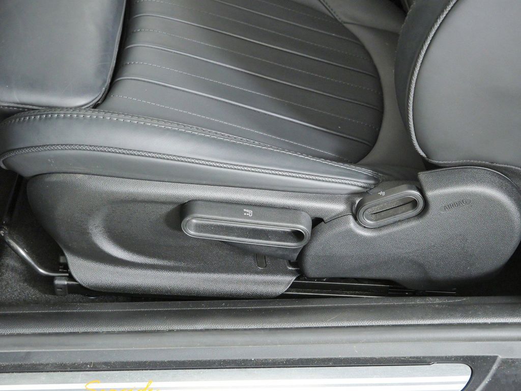 Thumbnail: 2024 MINI Cooper - 34