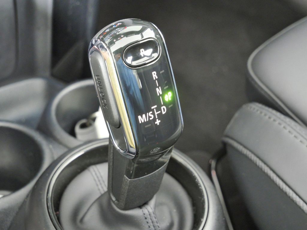 Thumbnail: 2024 MINI Cooper - 42