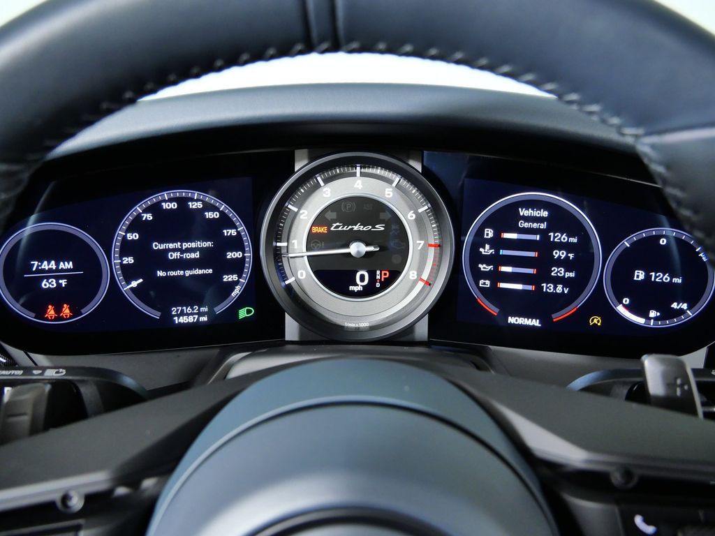 Thumbnail: 2023 Porsche 911 - 13