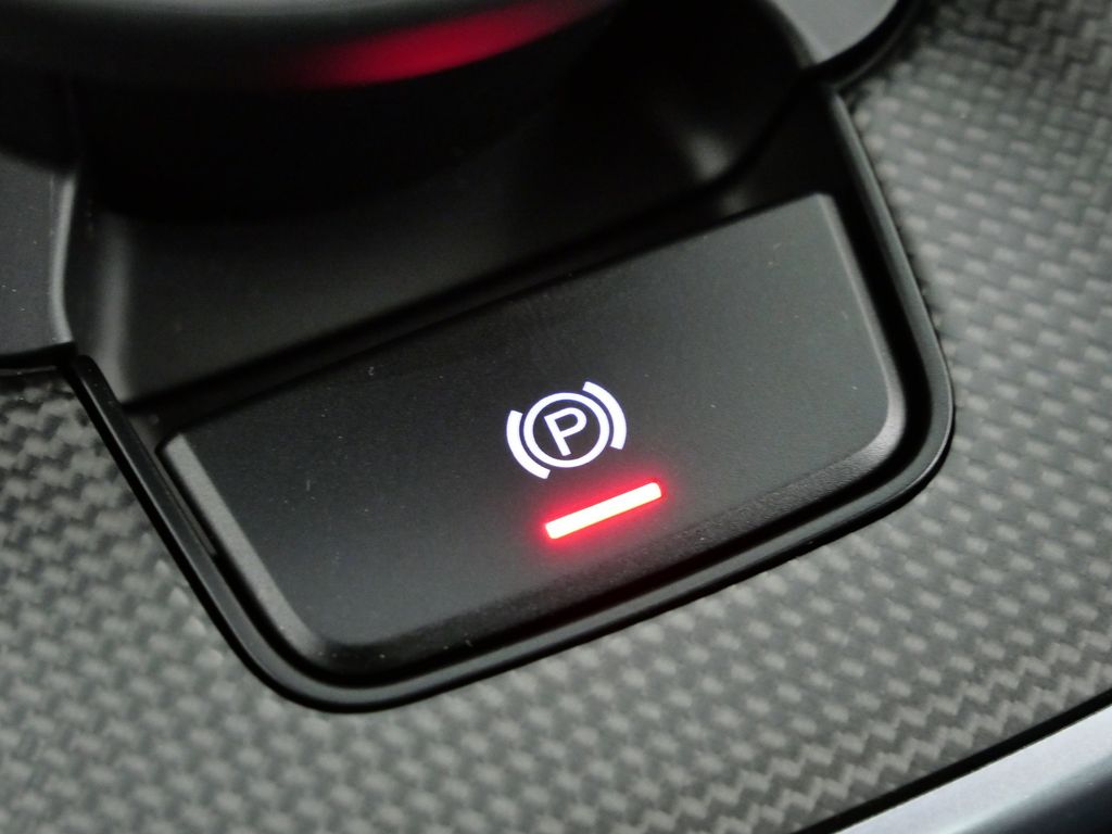 Thumbnail: 2023 Porsche 911 - 46