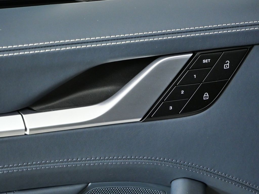 Thumbnail: 2023 Porsche 911 - 33